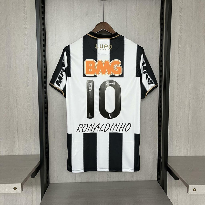 Camisa Retrô Atlético Mineiro 2013 - Masculina (Ronaldinho) - PATCH LIBERTADORES