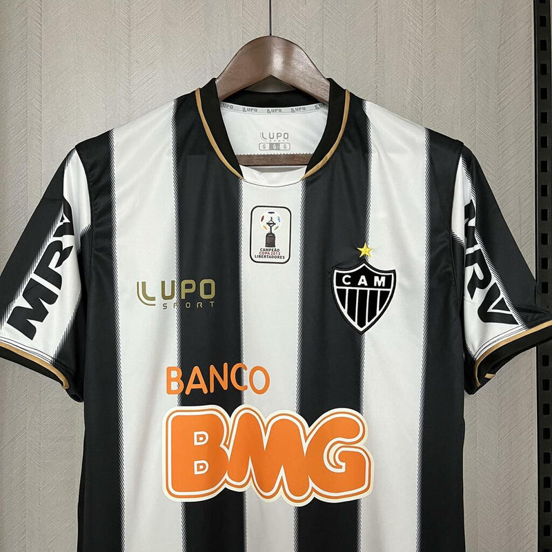 Camisa Retrô Atlético Mineiro 2013 - Masculina (Ronaldinho) - PATCH LIBERTADORES